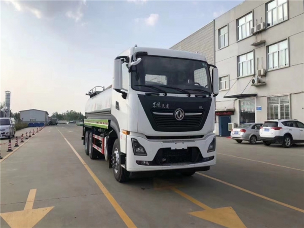 國六東風(fēng)天龍后八輪 20噸 噴霧車