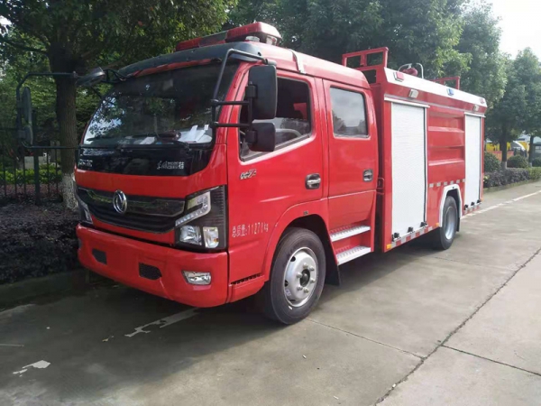 國六東風5噸泡沫消防車